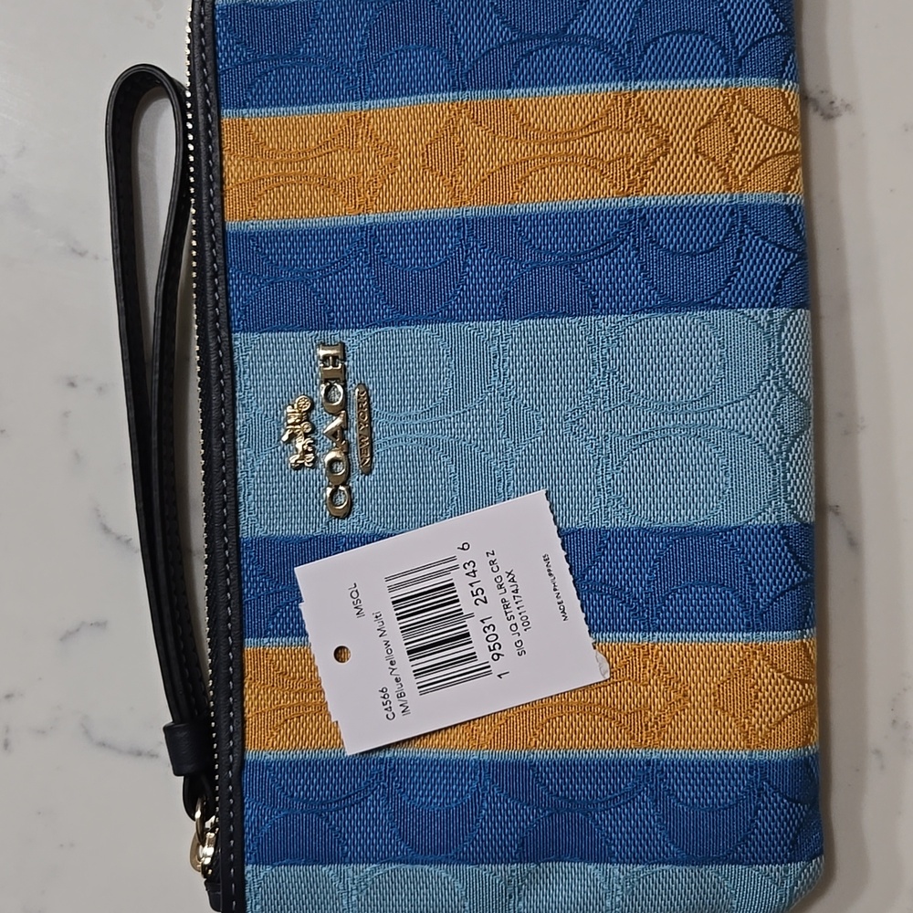 NWT COACH C4566 Large Corner Zip Jacquard Stripes Wristlet - Picture 6 of 6